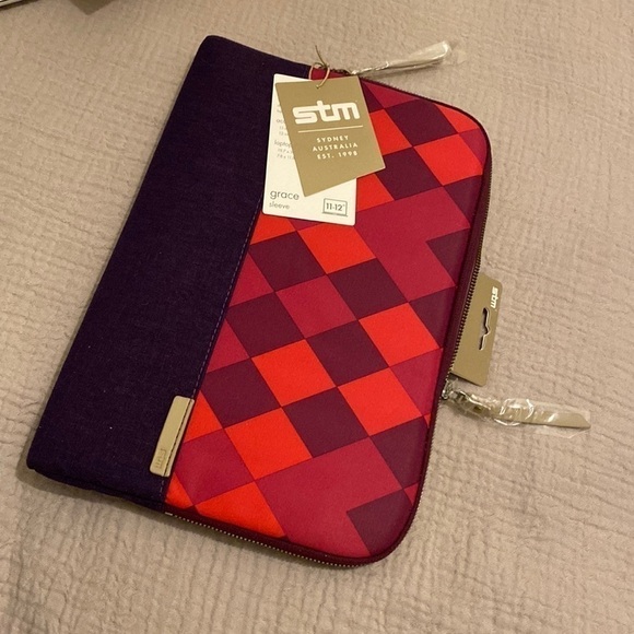STM Bags Laptop Case . New. - Picture 2 of 8